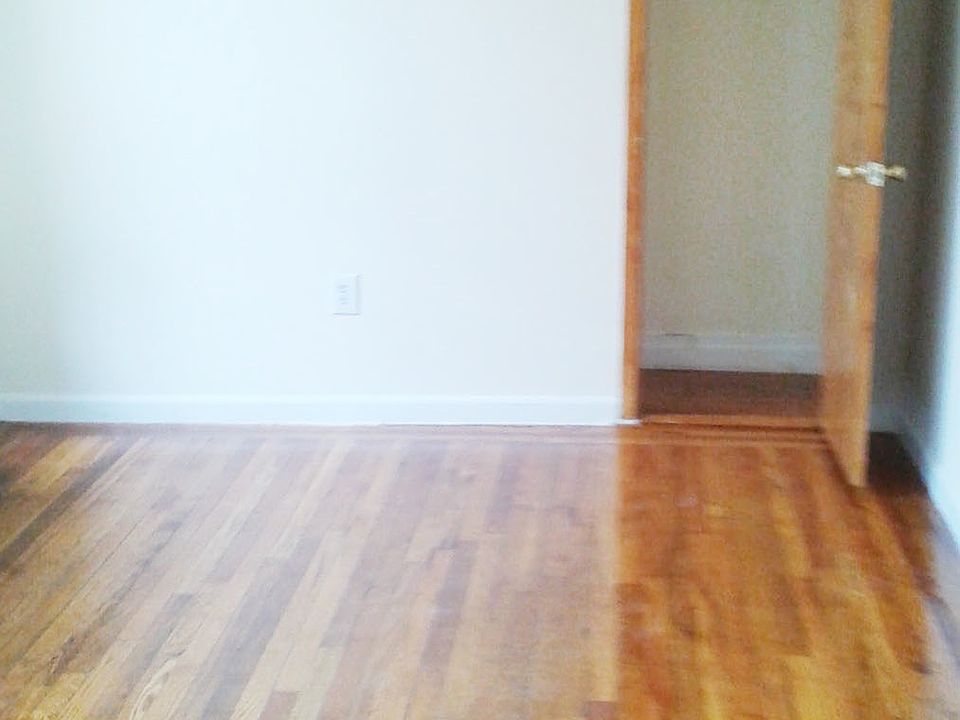 2nd image of 3084 34th St #2D