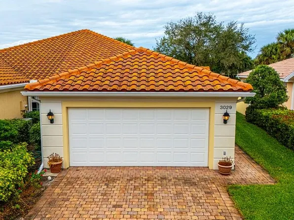 3029 Futuna LN, NAPLES, FL 34119