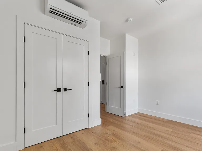 113 Ives Street — Photo 108