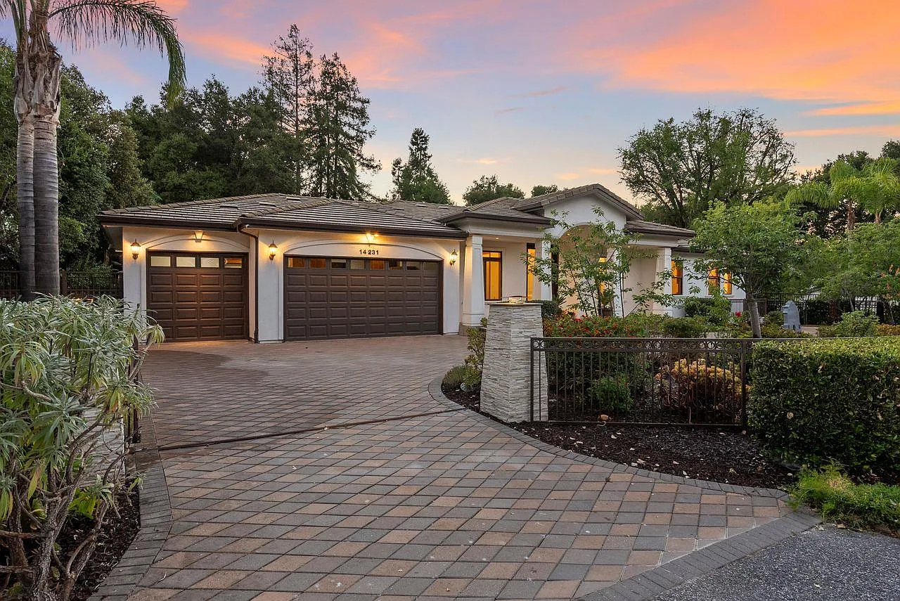 14231 Douglass Ln photo 1