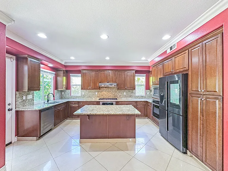 1618 Quiet Trail Dr — Photo 9