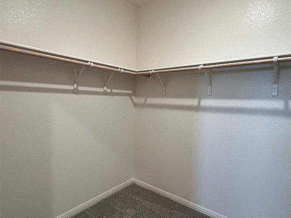 5th image of 124 Rother Pl