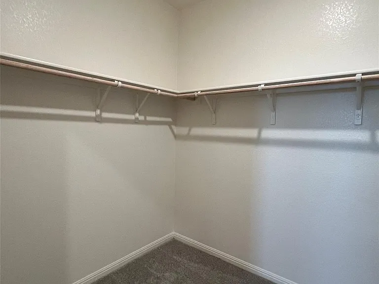 124 Rother Pl — Photo 5