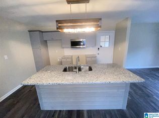 633 Vaughn Cir, Birmingham, AL 35235