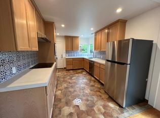 2 Hopkins Ct, Albany, CA 94706