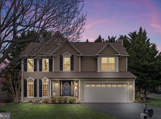 20547 Birchfield Pl, Sterling, VA 20165
