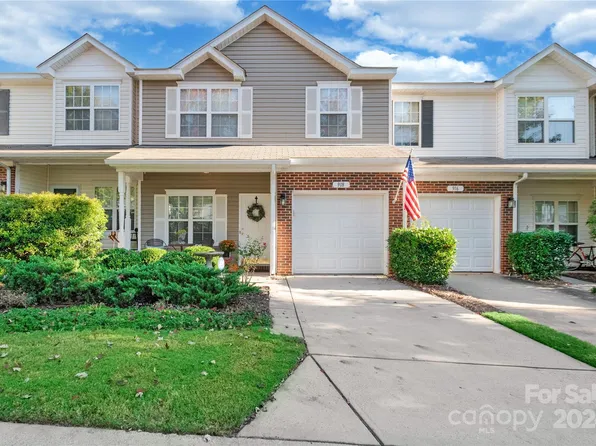 918 Little Creek Dr, Fort Mill, SC 29715