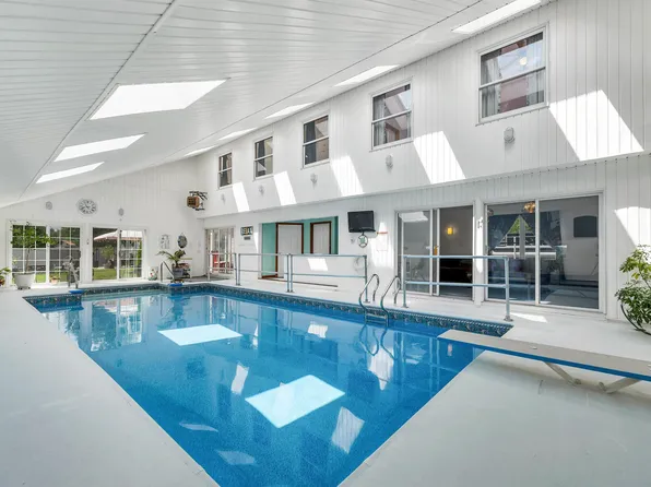 34 Vincent Drive, Gilford, NH 03249