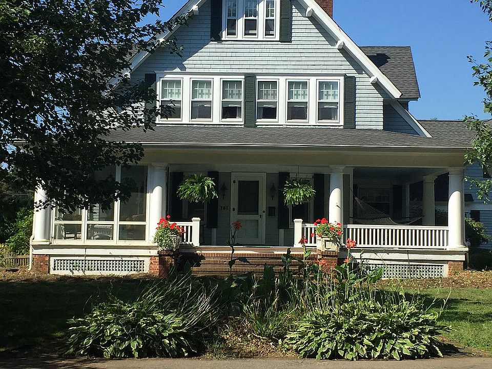 1st image of 281 Woodland Dr