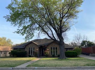 2013 Hazelwood Dr, Grand Prairie, TX 75050