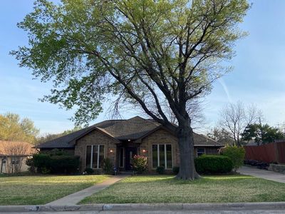 2013 Hazelwood Dr, Grand Prairie, TX, 75050