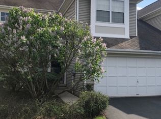 515 Goldfinch Ter, Stewartsville, NJ 08886