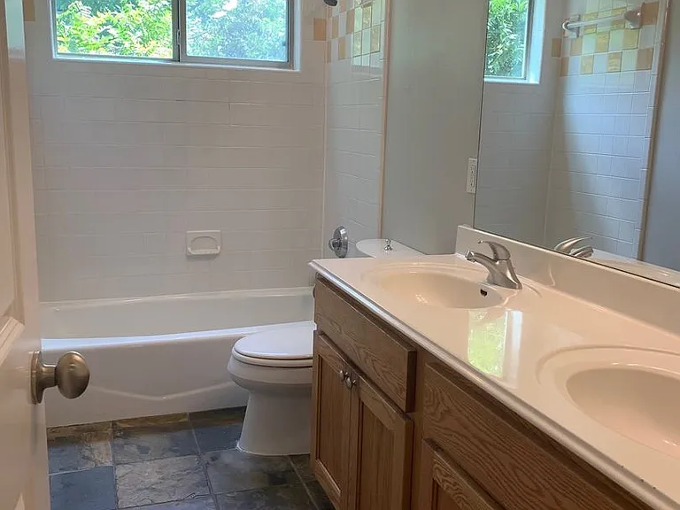 3207 Hampton Rd #A-B — Photo 30