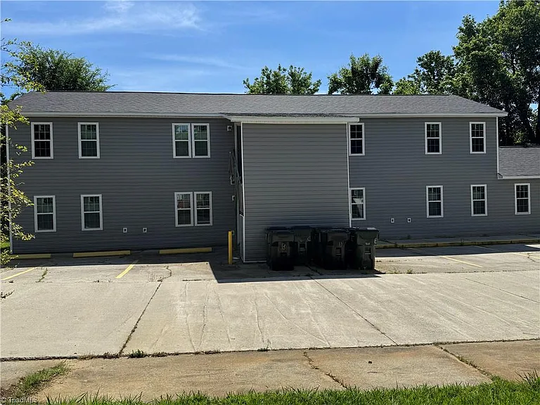 312 Stokes St #B — Photo 1
