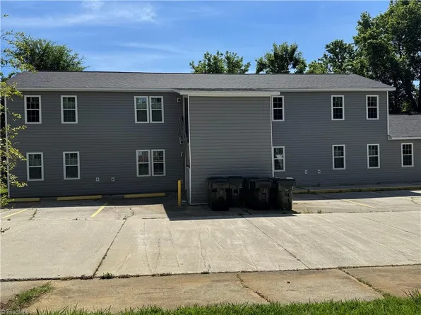 312 Stokes St APT B, Burlington, NC 27215