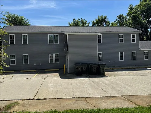 312 Stokes St #B Photo 1