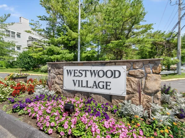 55 Mill Plain Road #5-3, Danbury, CT 06811