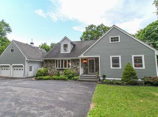 10 Rushmore Rd, Hopewell Junction, NY 12533