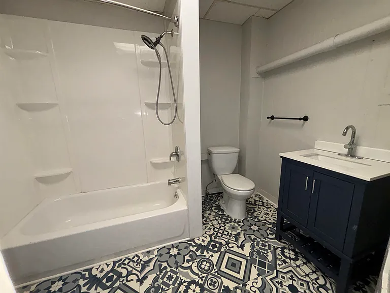 75 Main St #201 — Photo 15