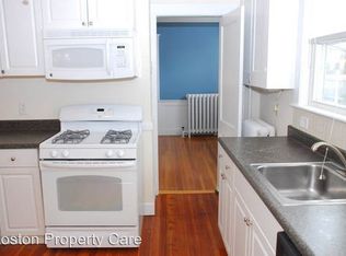 535 Weld St #1, West Roxbury, MA 02132