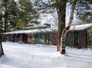 323 Alden Partridge Rd, Hartford, VT 05047