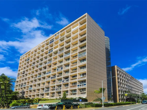 500 University Ave APT 311, Honolulu, HI 96826