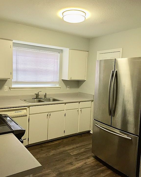 1st image of 2493 Needle Palm Way