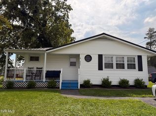 242 Aker Ave, Chilhowie, VA 24319