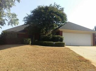 1919 Dundee Dr, Prattville, AL 36066