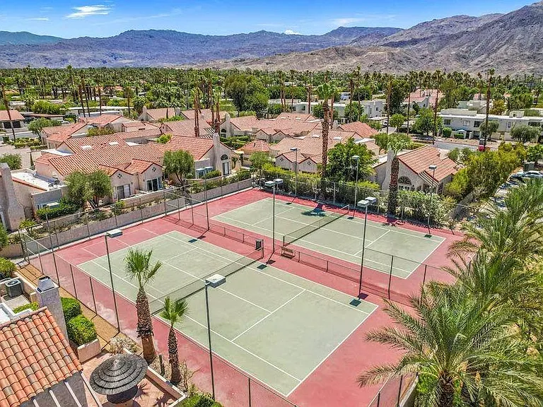Tennis courts, pickel ball courts too