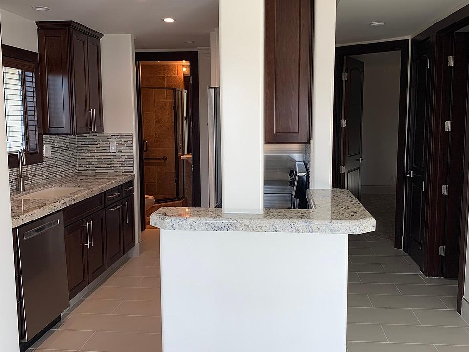 1st image of 3833 Lamont St Unit 4G