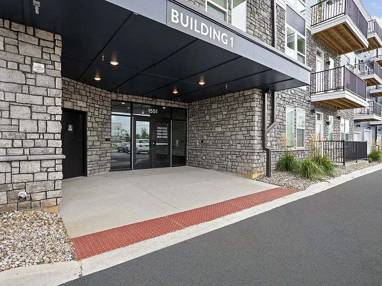 FIFTEEN51 Apartments of Lexington — Photo 29