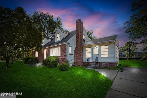 245 Paxson Ave Photo 1
