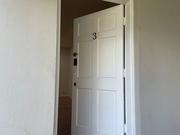 3rd image of 218 Antiquera Ave #3