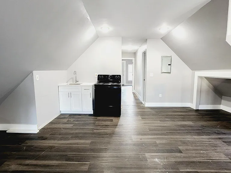 1058 Anna St #3 — Photo 1