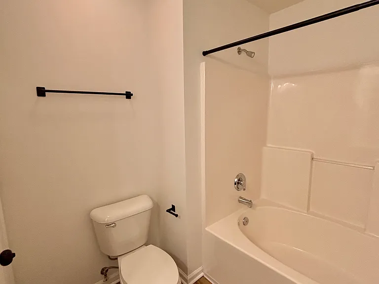 1116 Island Club Dr — Photo 9