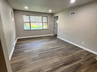 8311 Richard Ave, Saint Louis, MO 63132