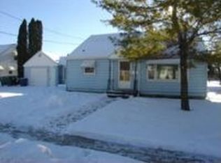 859 6th St, Menasha, WI 54952