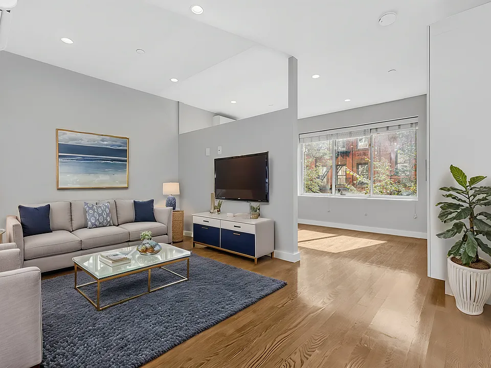 99 Suffolk St #6F