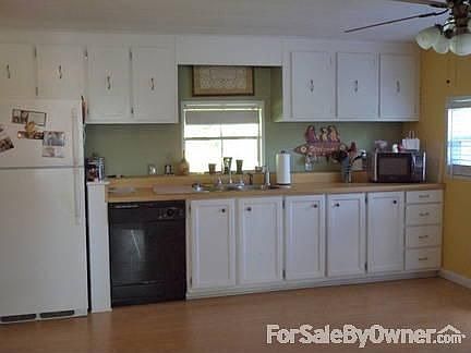 Bedroom
						:
						Bedroom on front of house