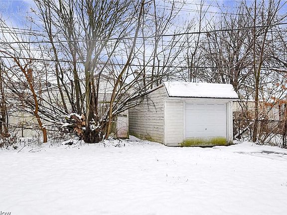 3rd image of 7519 Whittington Dr