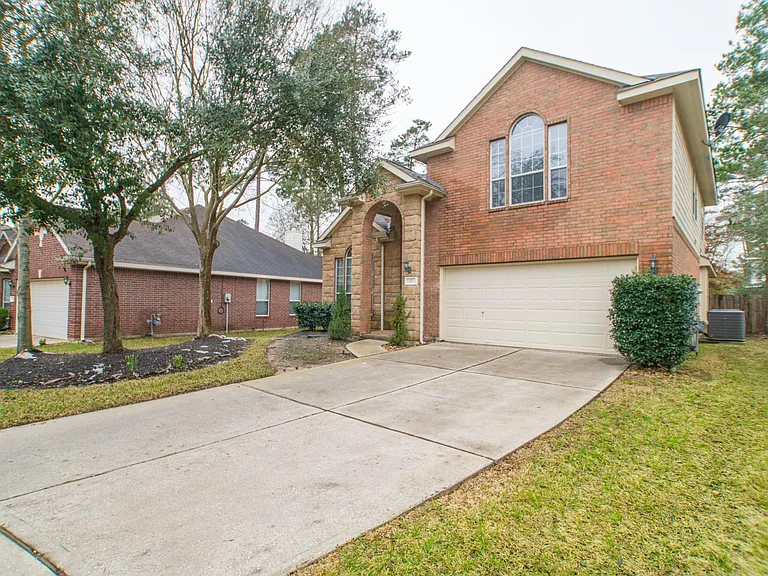 27 Gilmore Grove Pl — Photo 2