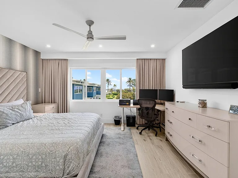 120 N Ocean Blvd #203 — Photo 31