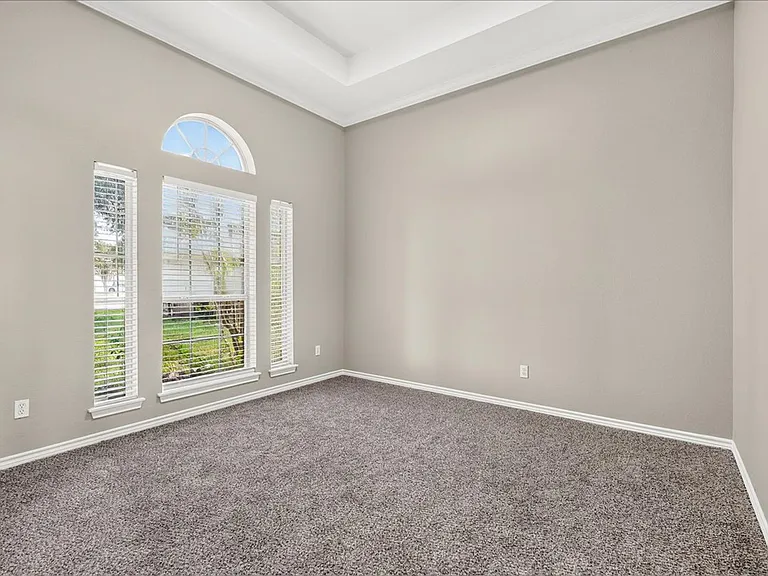 7414 Lake Micala Dr — Photo 8