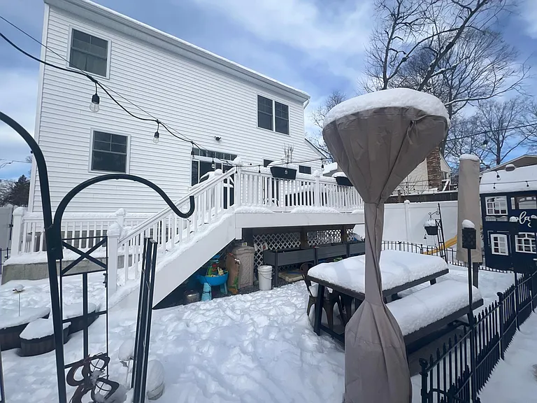579 Whitney Rd — Photo 22