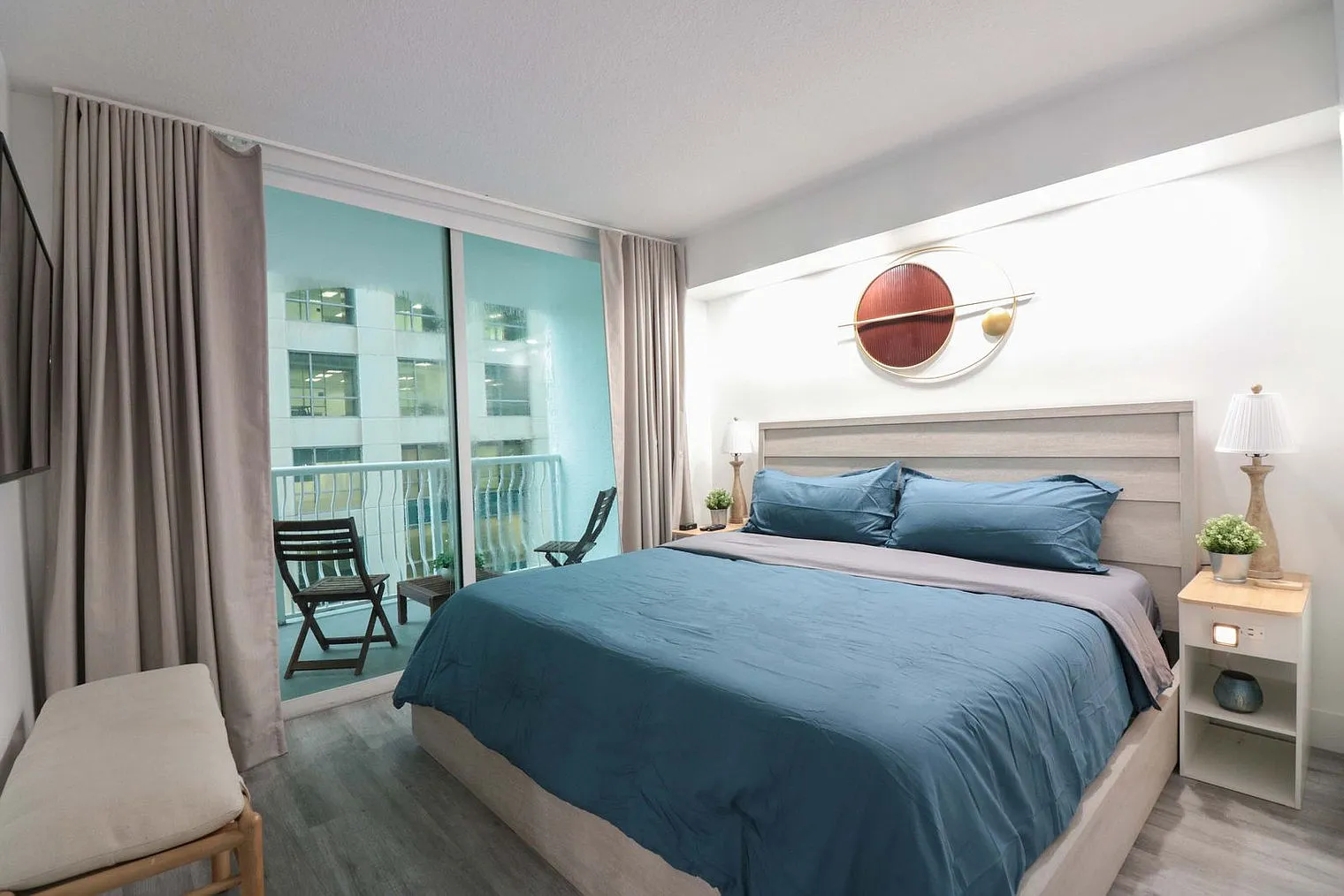 1 bed, 1.0 bath, 5381 sqft, $3,025 — Photo 3