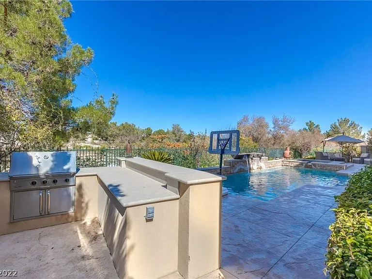 9720 Verlaine Ct — Photo 45