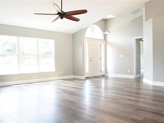 4th image of 5072 Pine Needle Dr