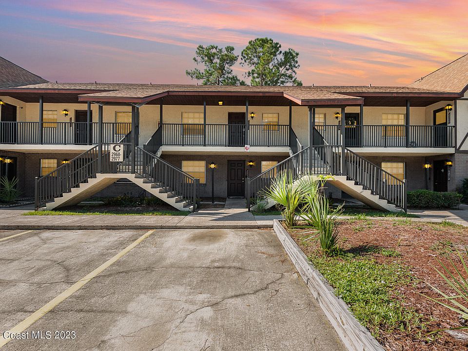 1st image of 2973 Sir Hamilton Cir #8