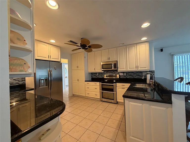 732 Santa Margerita Ln — Photo 9